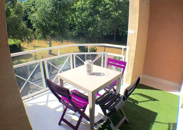 Appartement d\'une chambre avec balcon amenage a Vannes a 5 km de la plage