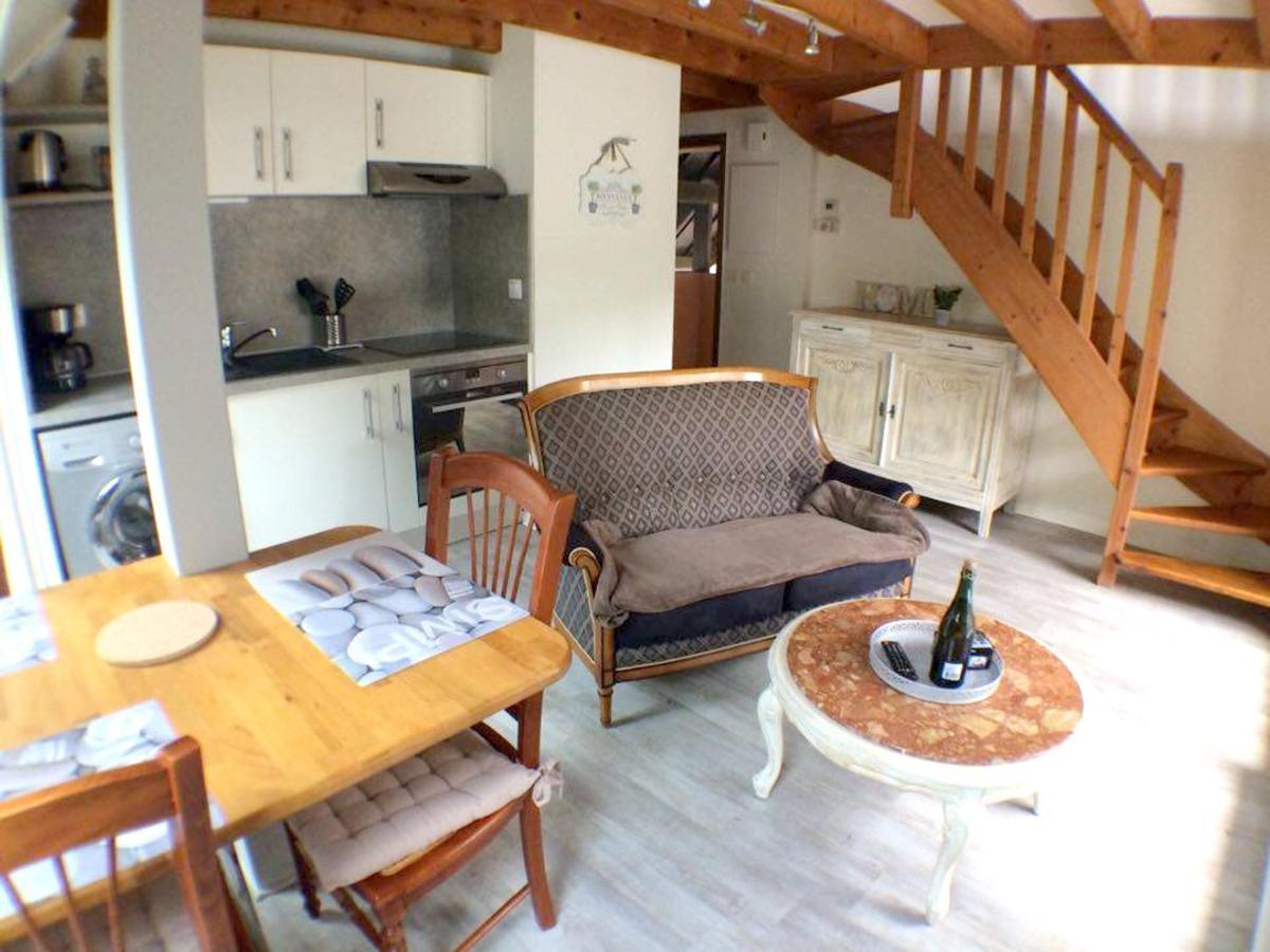 Appartement d'une chambre avec balcon amenage a Vannes a 5 km de la plage *